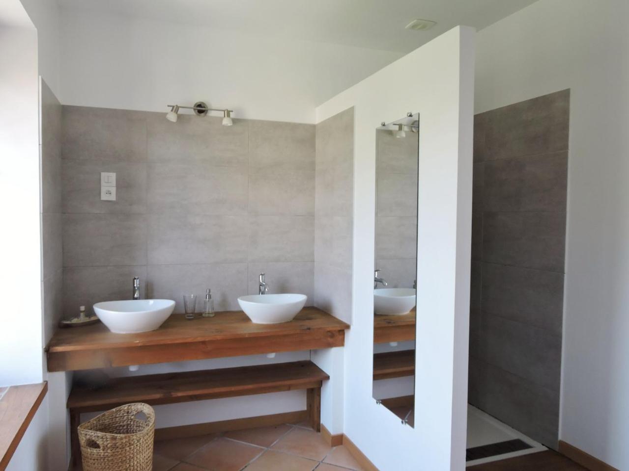 לינה וארוחת בוקר קסטרה Domaine Le Castelet מראה חיצוני תמונה