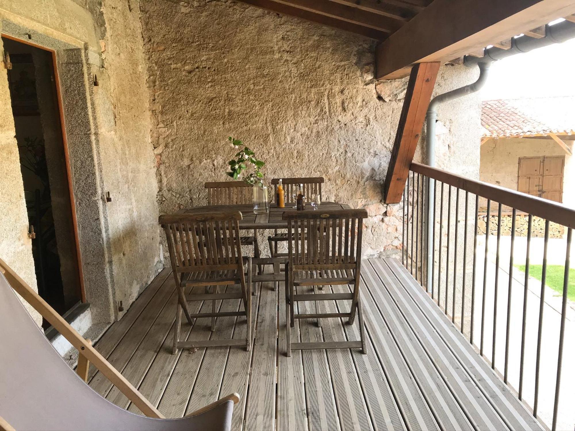 לינה וארוחת בוקר קסטרה Domaine Le Castelet מראה חיצוני תמונה