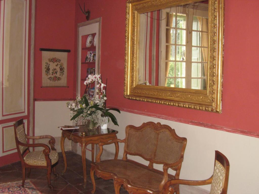 לינה וארוחת בוקר קסטרה Domaine Le Castelet מראה חיצוני תמונה