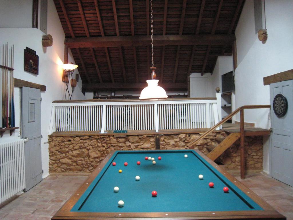 לינה וארוחת בוקר קסטרה Domaine Le Castelet מראה חיצוני תמונה